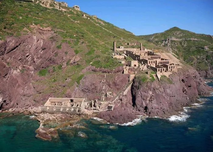 L\'Estasi Tanca Piras A Bordo Piscina Con Vista Mare