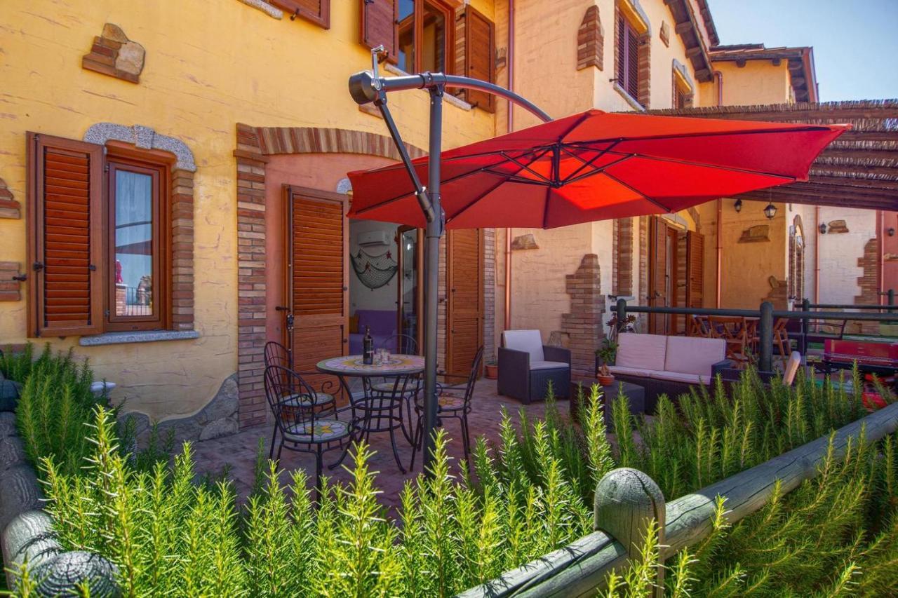 L'estasi Tanca Piras A Bordo Piscina, Vista Mare E Wi-fi Casa vacanze *