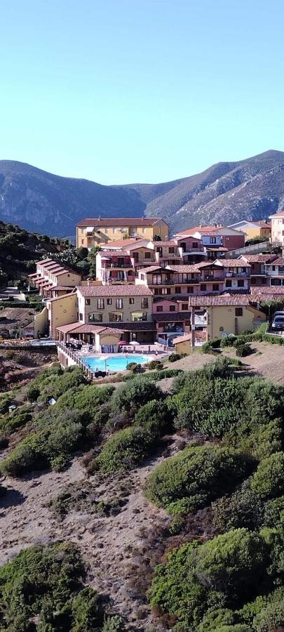 L'estasi Tanca Piras A Bordo Piscina Con Vista Mare Vakantiehuis *